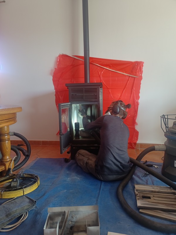 entretien sur Pont saint esprit d'un poêle a granulé