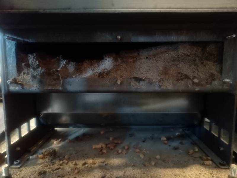 Comment nettoyer un poêle a granulés Pierrelatte 