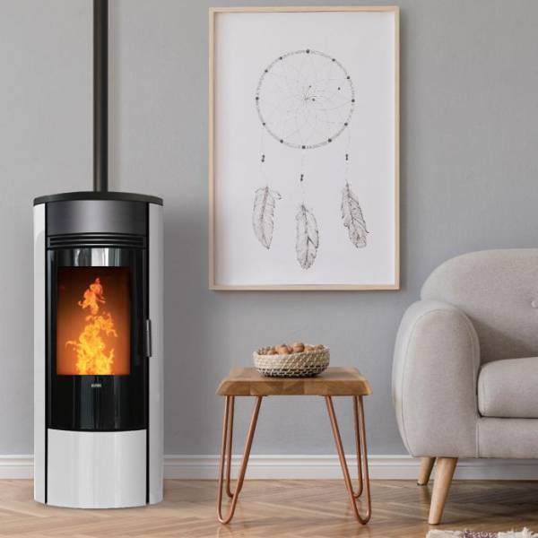 Poële  à granulé Oblo de chez klover avec fonte et motoréducteur en 24V silencieux